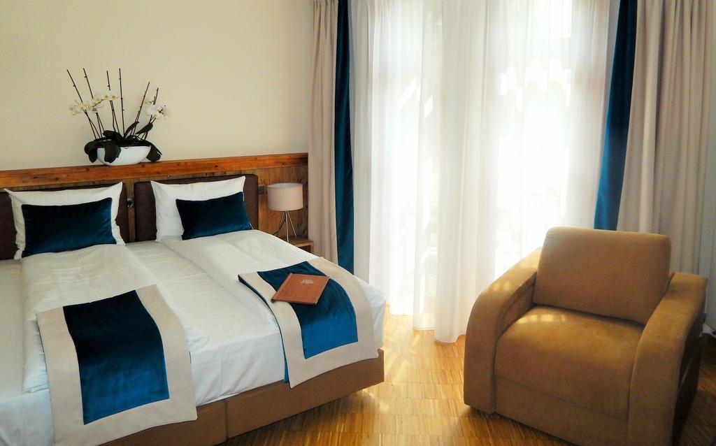 בשארג' Brasserie Beierhaascht מראה חיצוני תמונה